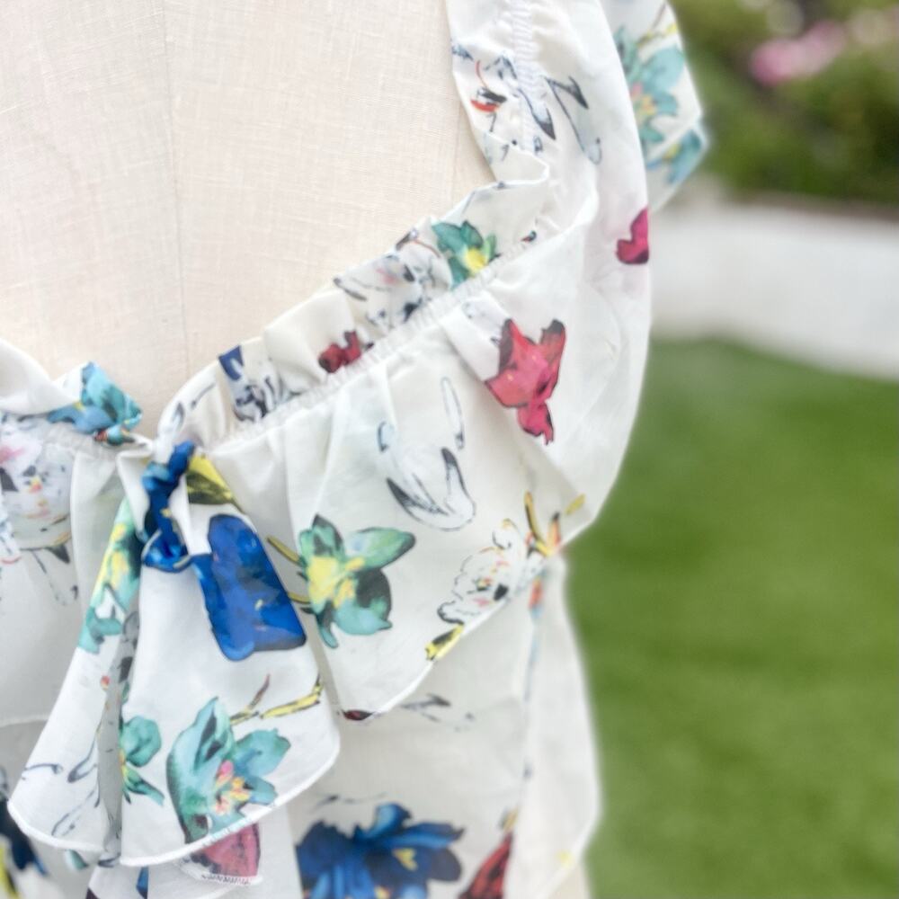 House of Harlow XS Floral Romantic Cropped White Multi V-Neck Cropped Tank